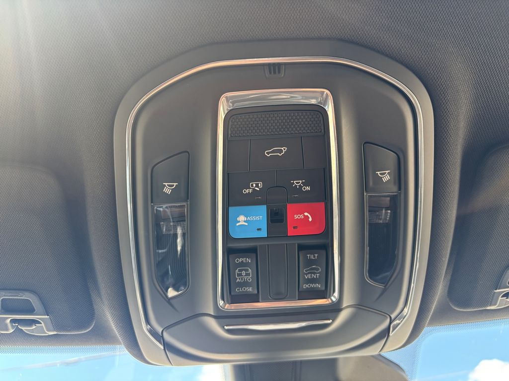 2025 Jeep Grand Cherokee Laredo - Photo 21