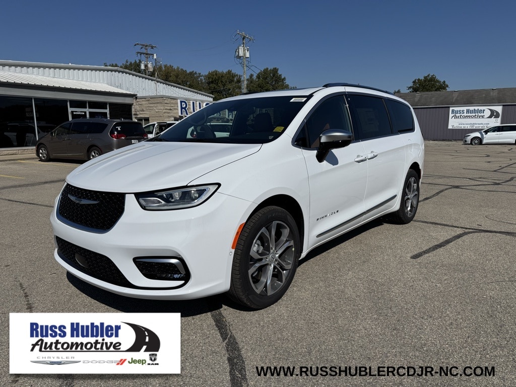 2026 Chrysler Pacifica Passenger Van 