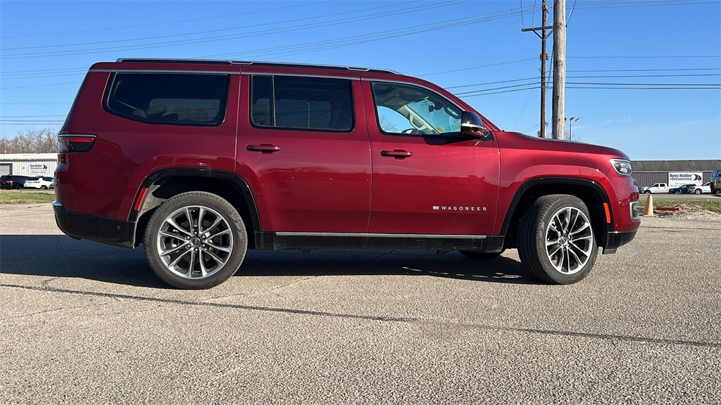2023 Jeep Wagoneer Series III photo 2