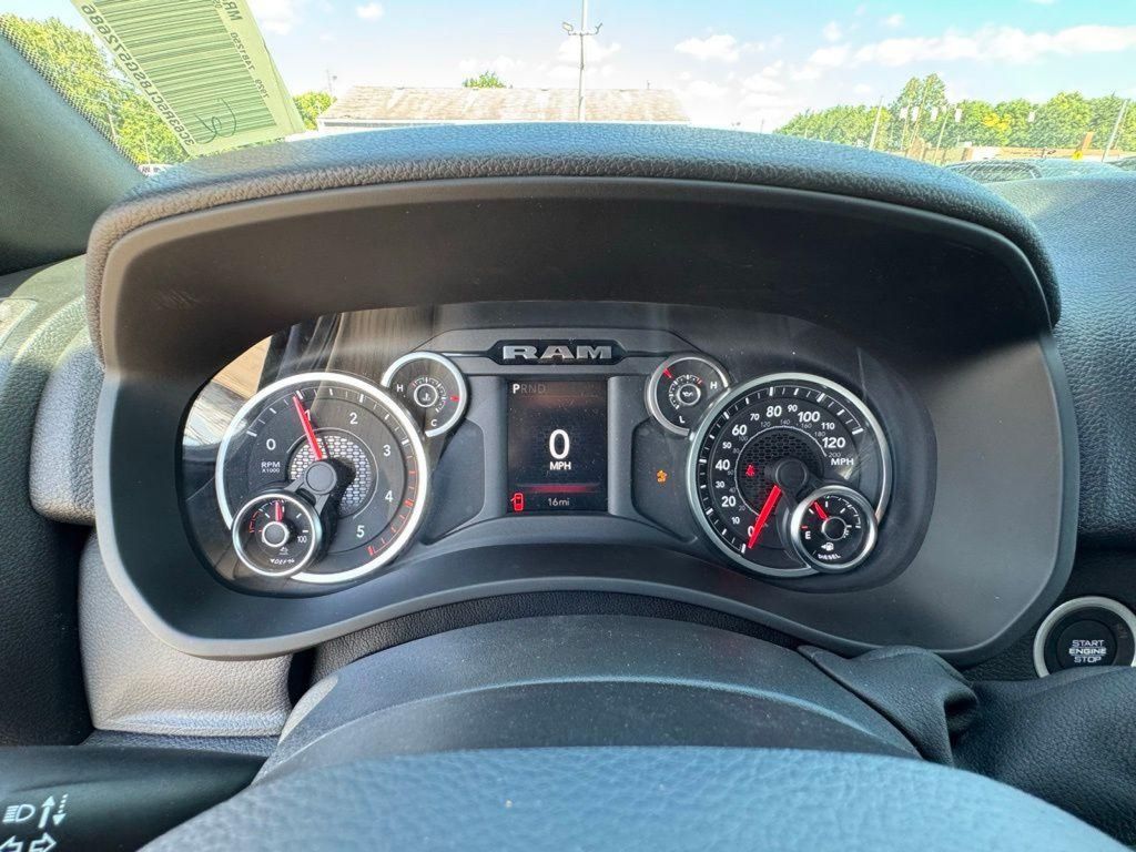 2025 RAM 2500 Tradesman - Photo 22
