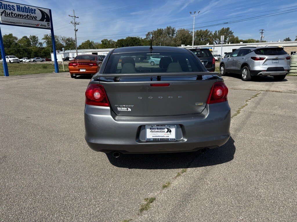 2012 Dodge Avenger SXT photo 3