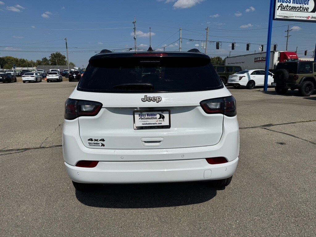 2024 Jeep Compass Limited photo 4
