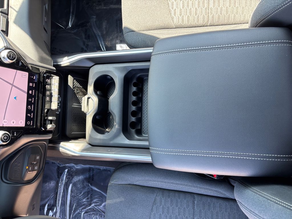 2025 RAM 2500 Big Horn - Photo 30