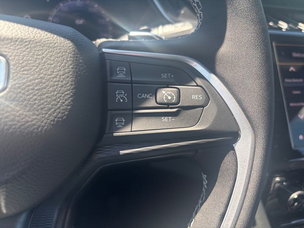 2025 Jeep Grand Cherokee Laredo - Photo 19
