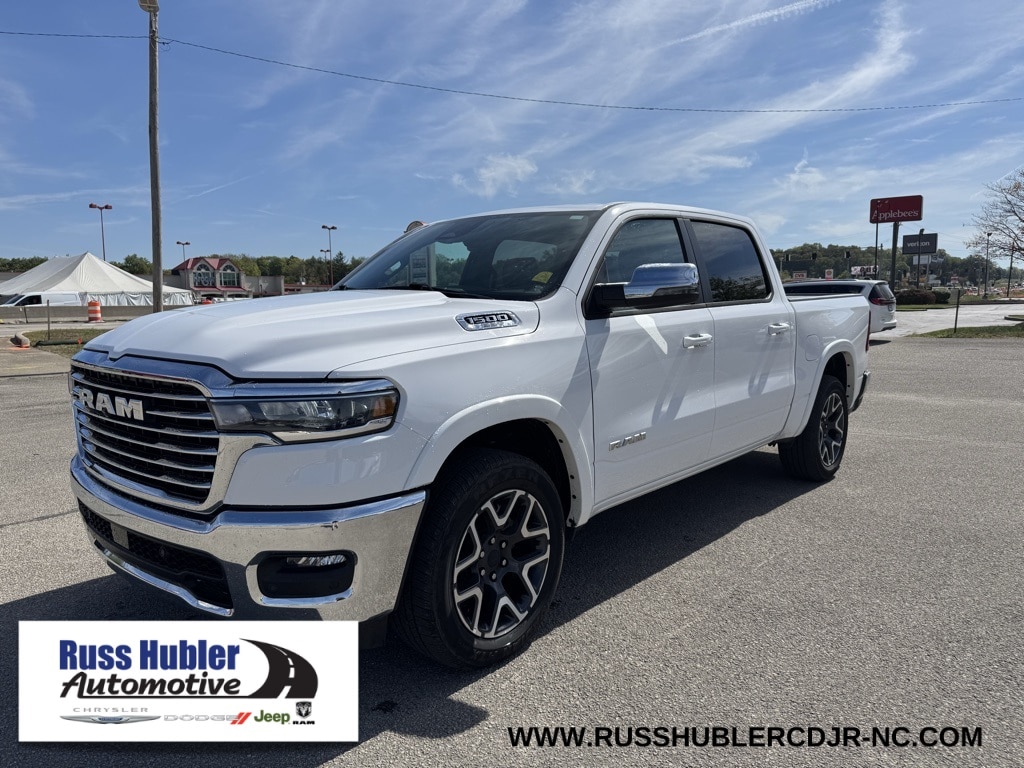 2025 Ram 1500 Truck Crew Cab 