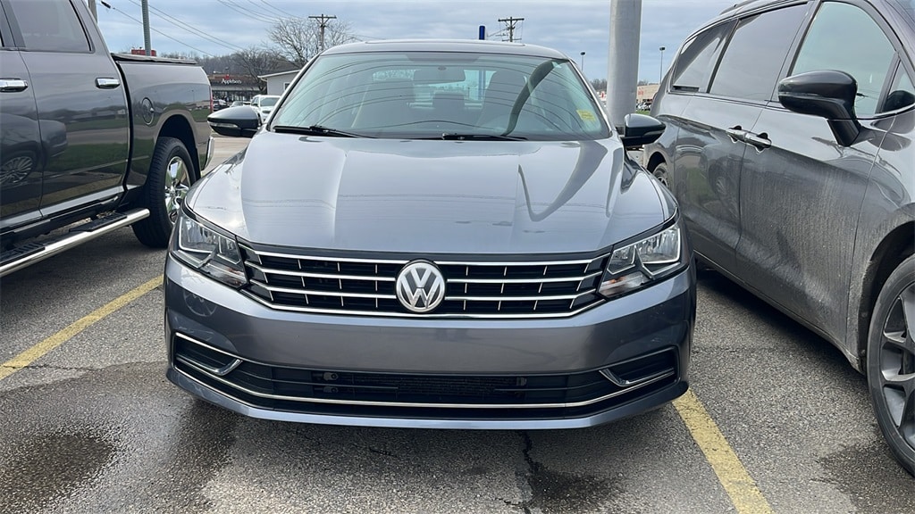 Used 2016 Volkswagen Passat SE with VIN 1VWBS7A33GC035626 for sale in New Castle, IN