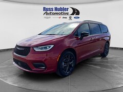 2026 Chrysler Pacifica LIMITED AWD Passenger Van
