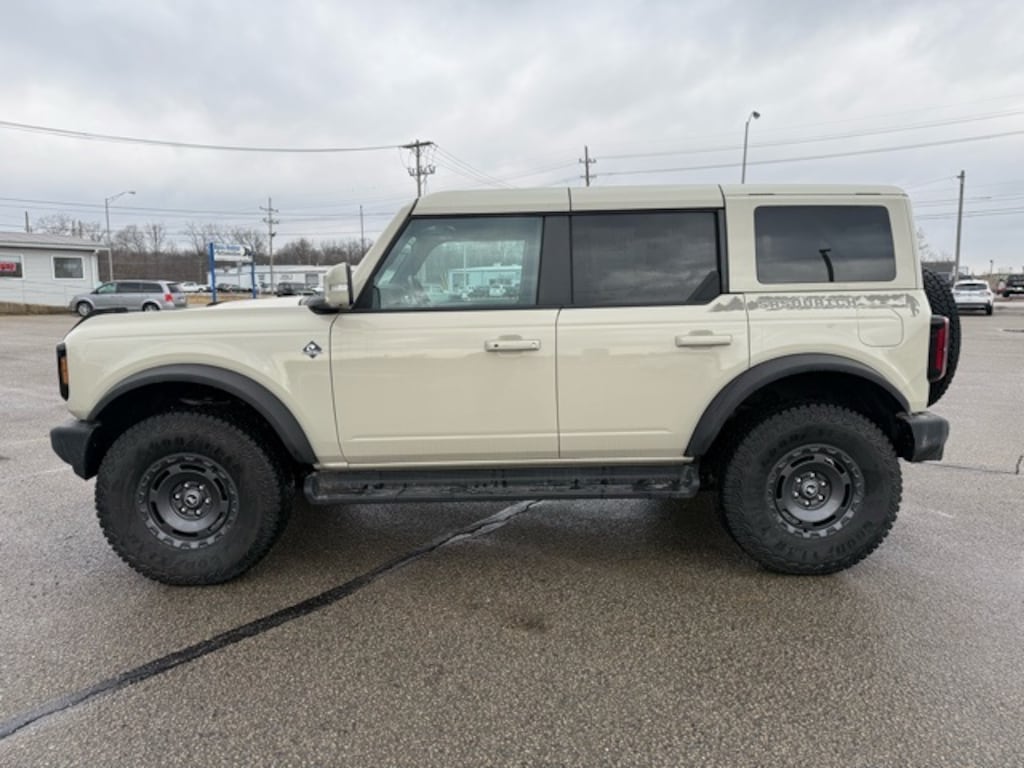 Used 2025 Ford Bronco Outer Banks SUV
