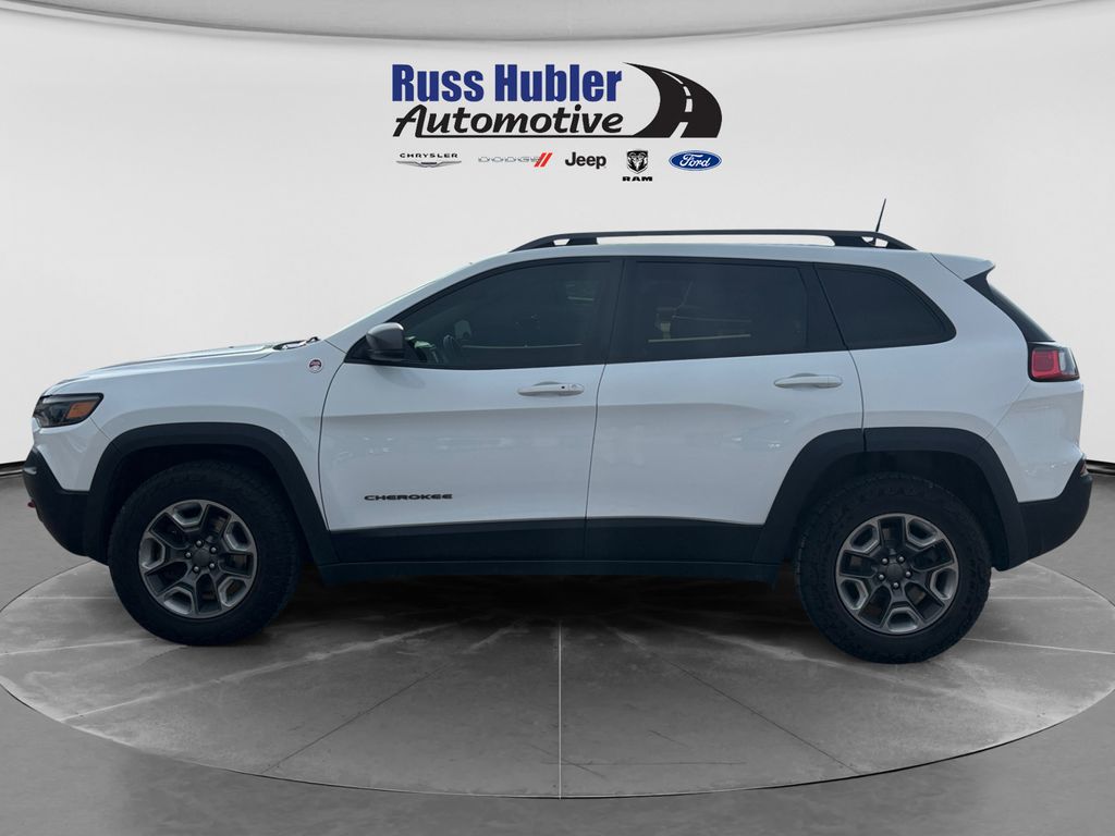 Used 2019 Jeep Cherokee Trailhawk with VIN 1C4PJMBXXKD433575 for sale in North Vernon, IN