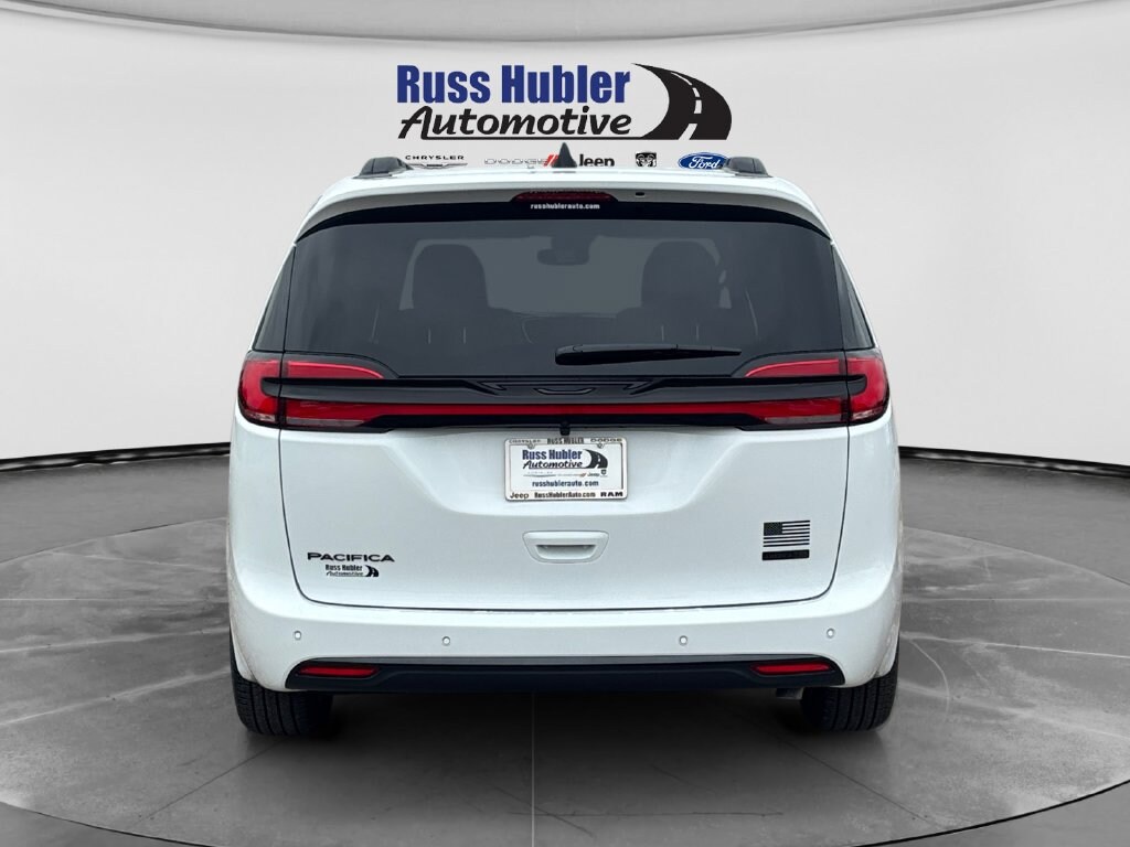 New 2027 Chrysler Pacifica SELECT Passenger Van