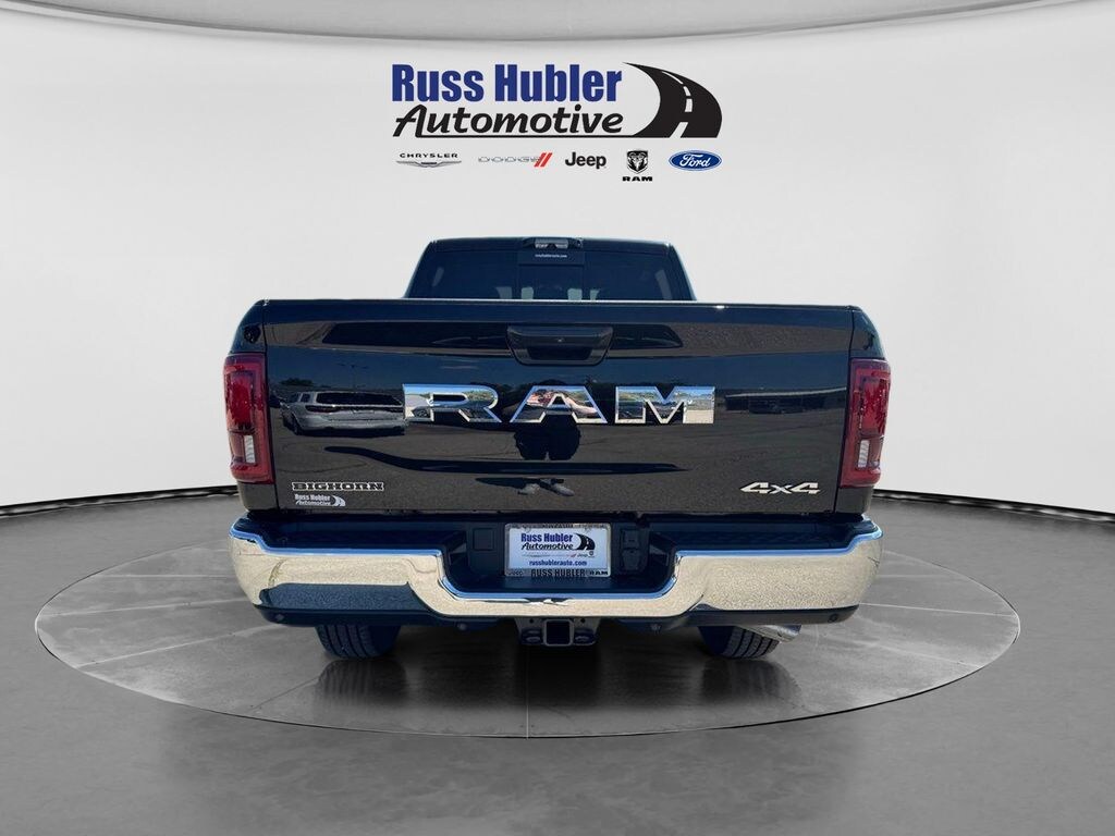 New 2025 Ram 2500 BIG HORN CREW CAB 4X4 6'4 BOX Pickup