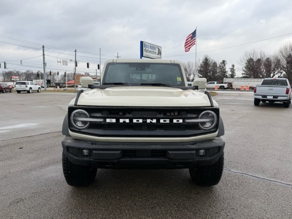 Used 2025 Ford Bronco Outer Banks SUV