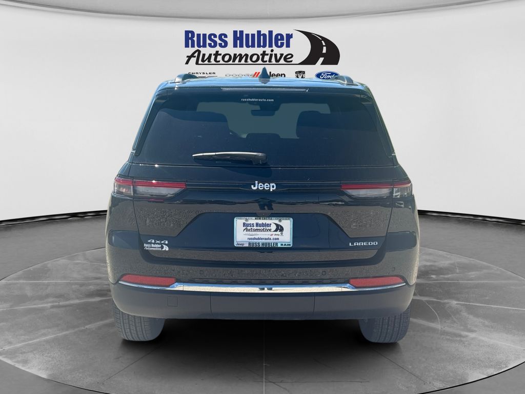 2025 Jeep Grand Cherokee Laredo - Photo 4