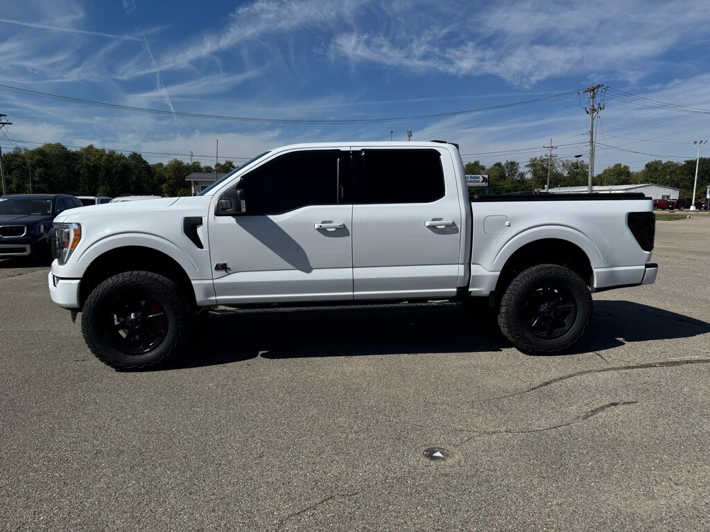 2022 Ford F-150 XLT photo 2