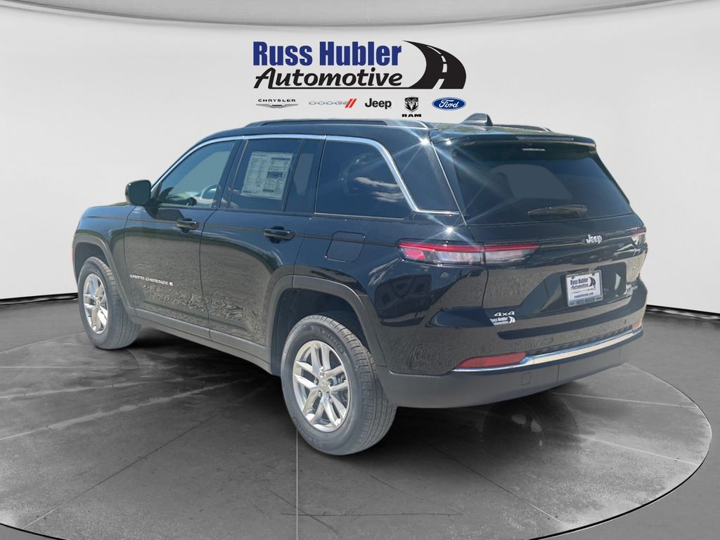 2025 Jeep Grand Cherokee Laredo - Photo 3