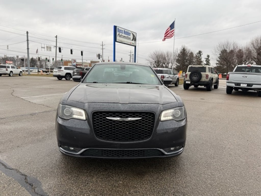 Used 2018 Chrysler 300 S Sedan