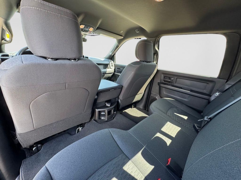 2025 RAM 2500 Tradesman - Photo 12
