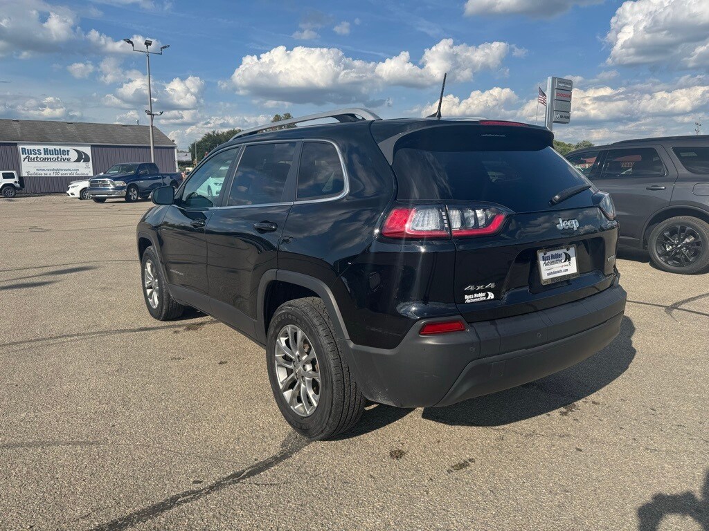 2020 Jeep Cherokee Latitude photo 2