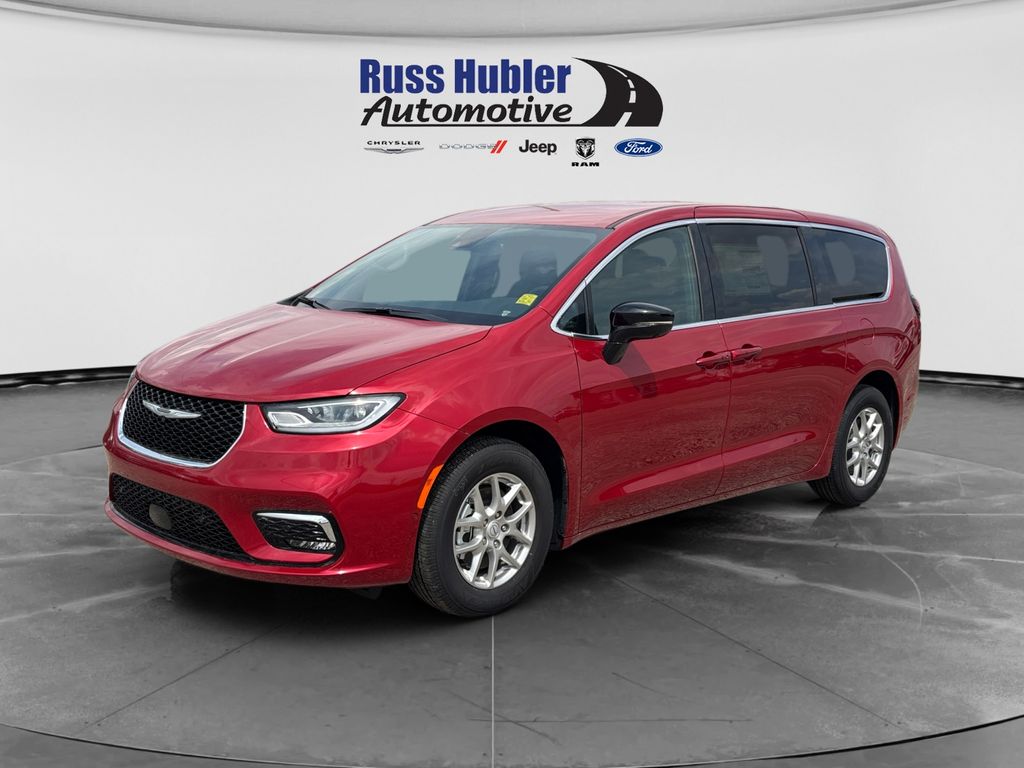 2026 Chrysler Pacifica Passenger Van 