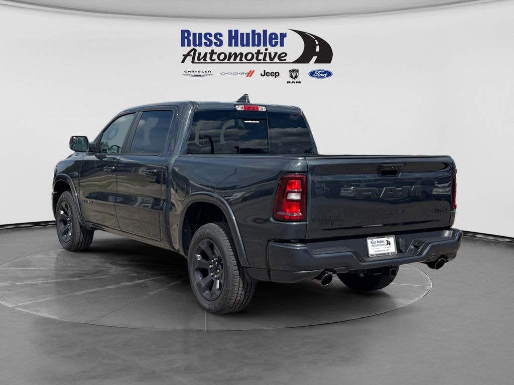 New 2027 Ram 1500 BIG HORN CREW CAB 4X4 5'7 BOX Pickup