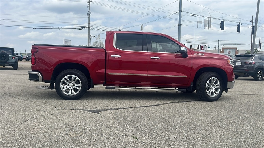 Used 2024 Chevrolet Silverado 1500 LTZ with VIN 1GCUDGEL1RZ265472 for sale in New Castle, IN