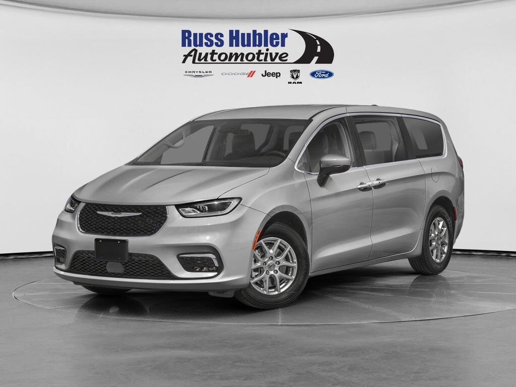 Used 2023 Chrysler Pacifica Touring L Van Passenger Van