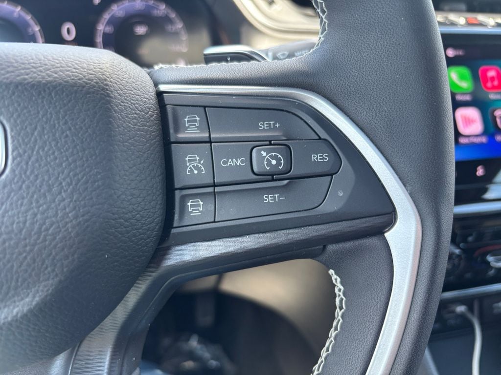 2025 Jeep Grand Cherokee Laredo - Photo 17
