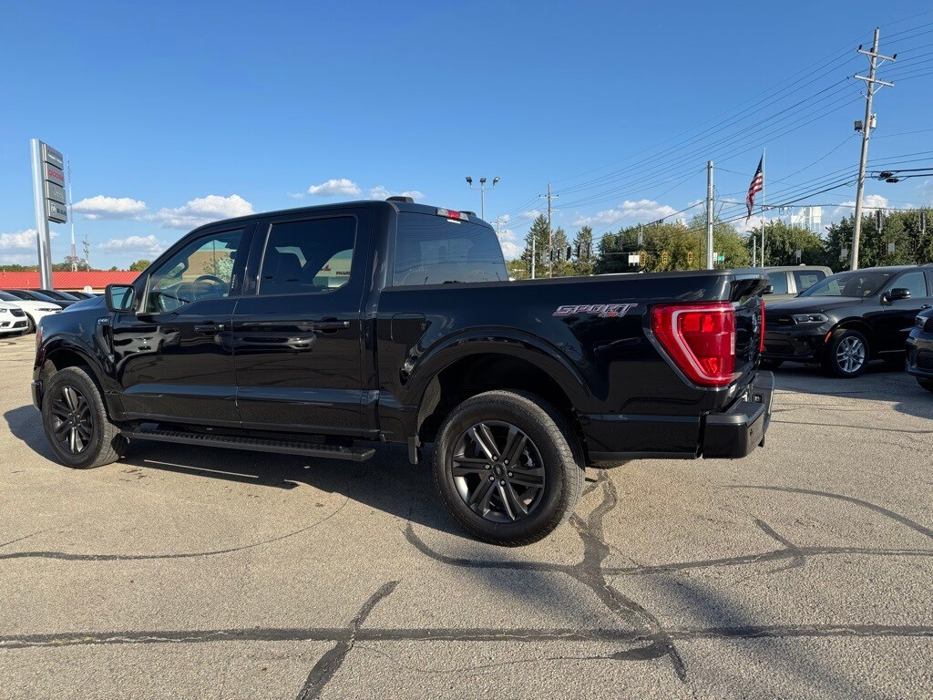 2022 Ford F-150 XLT photo 3