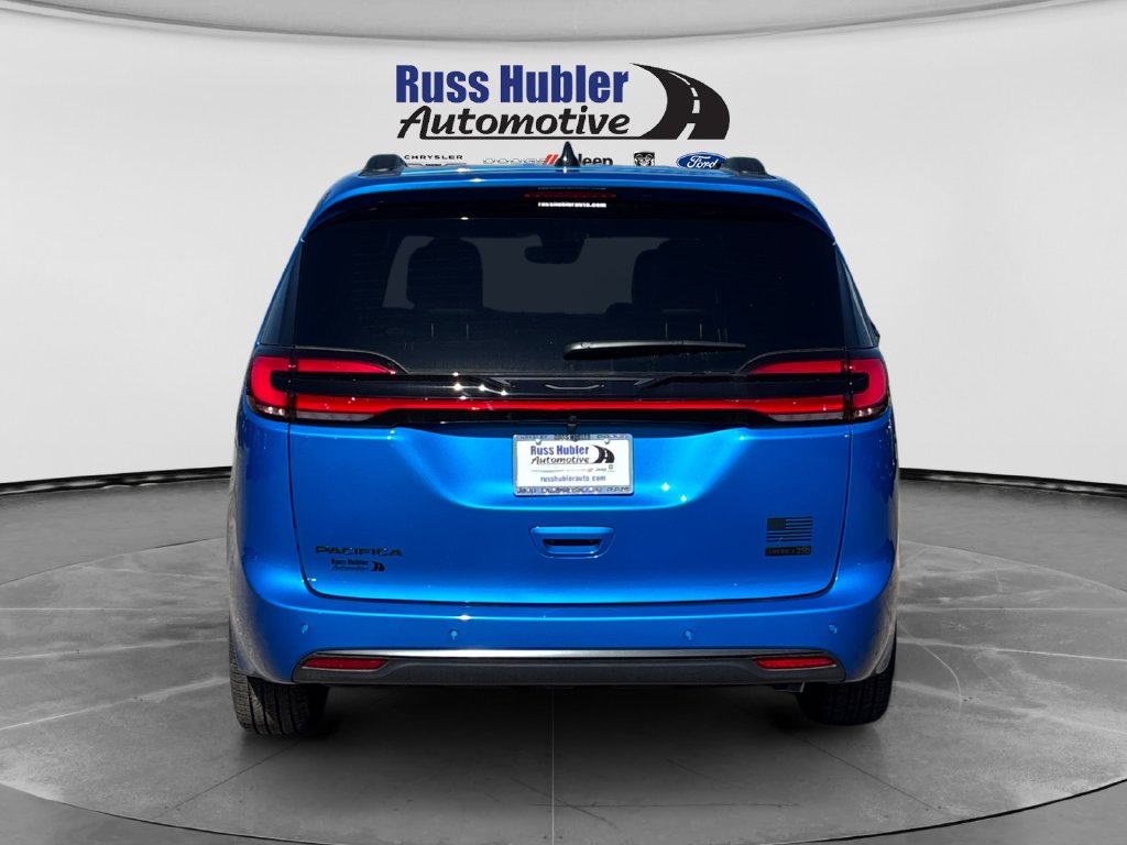 New 2027 Chrysler Pacifica SELECT Passenger Van