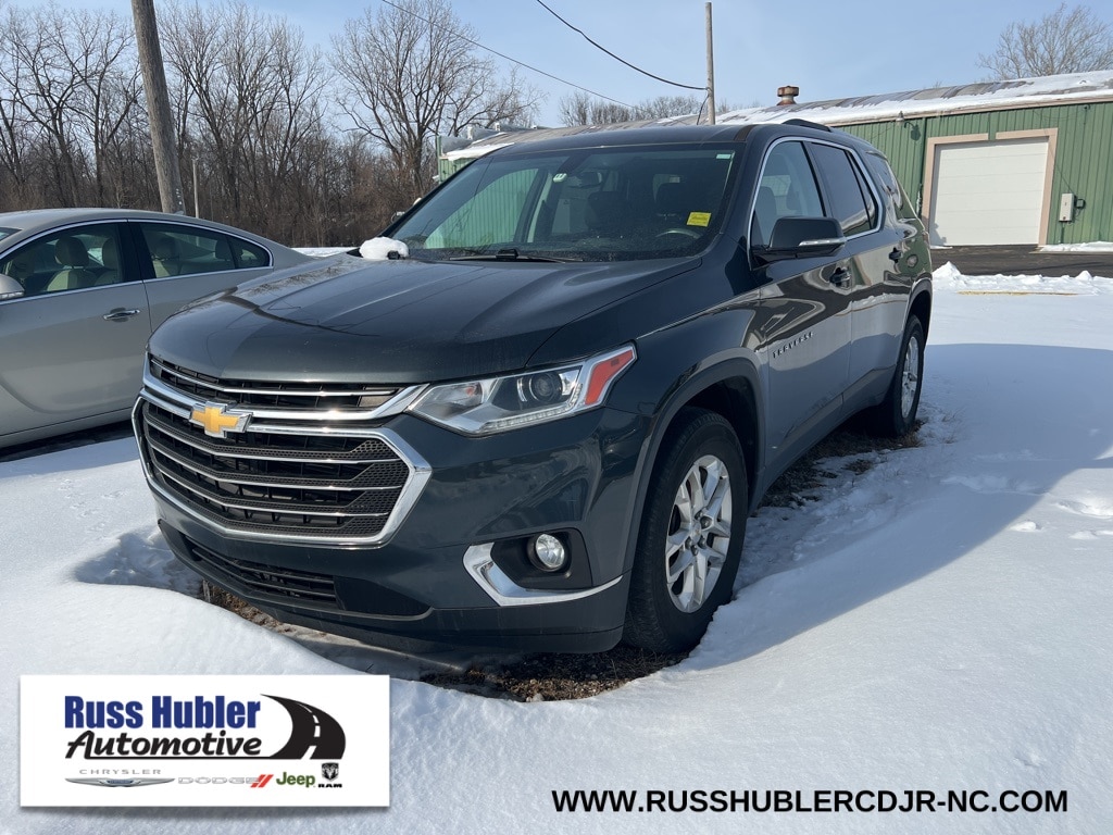 Used 2016 Chevrolet Traverse LS SUV