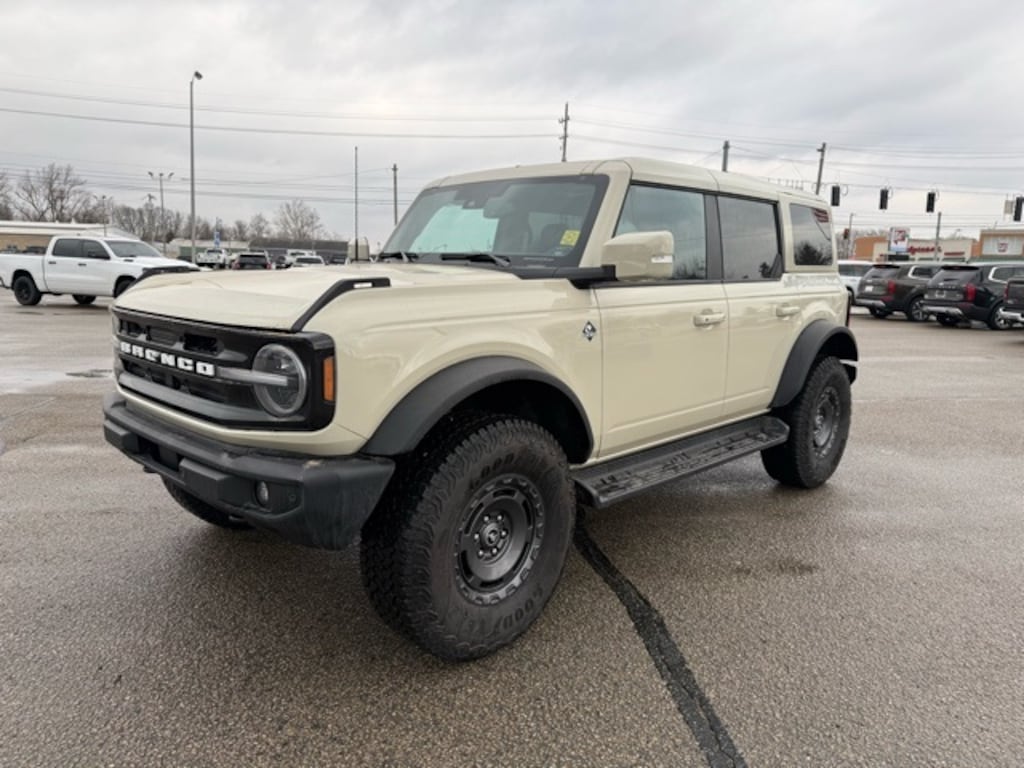 Used 2025 Ford Bronco Outer Banks SUV