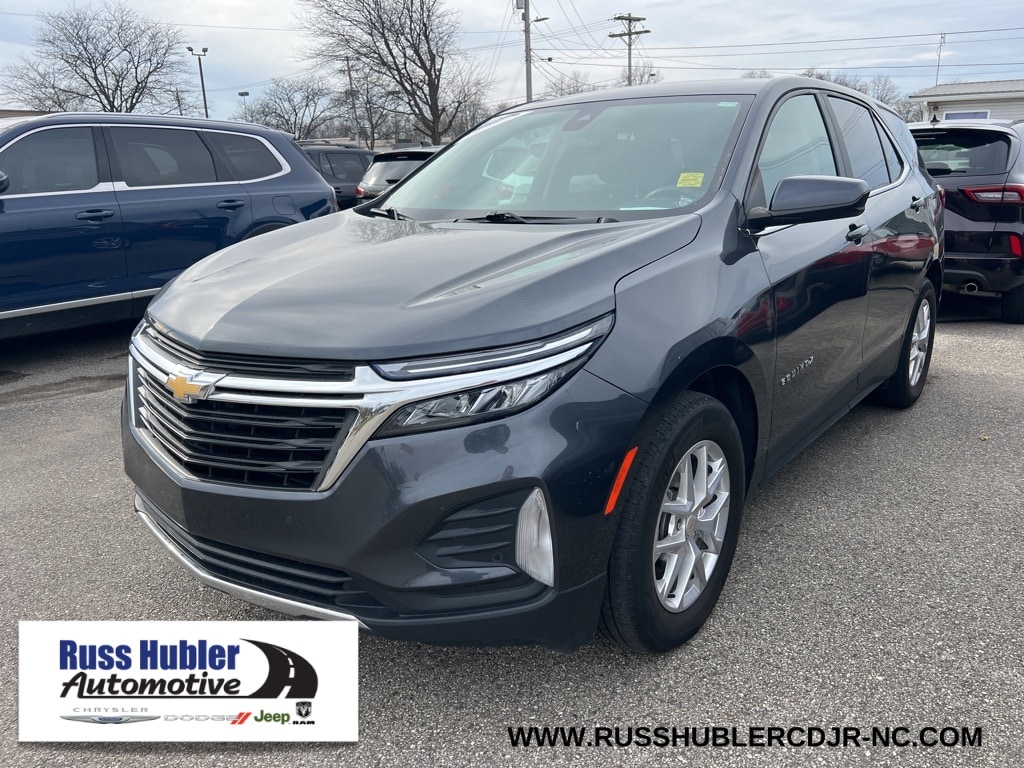 2022 Chevrolet Equinox LT's photo