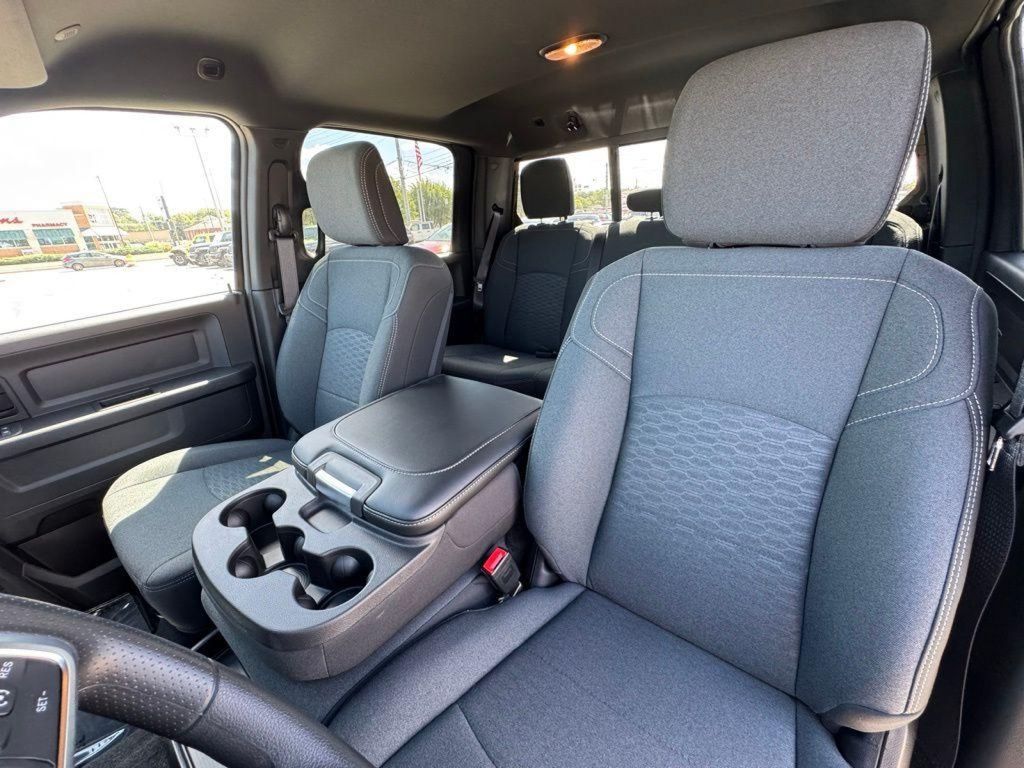 2025 RAM 2500 Tradesman - Photo 17