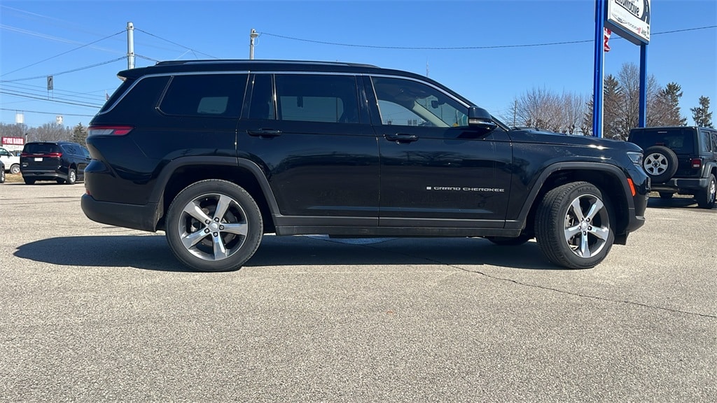 Used 2021 Jeep Grand Cherokee L Limited with VIN 1C4RJKBG7M8124087 for sale in New Castle, IN