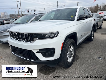 2023 Jeep Grand Cherokee Laredo SUV