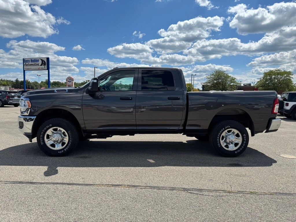 2024 Ram 2500 Tradesman photo 2
