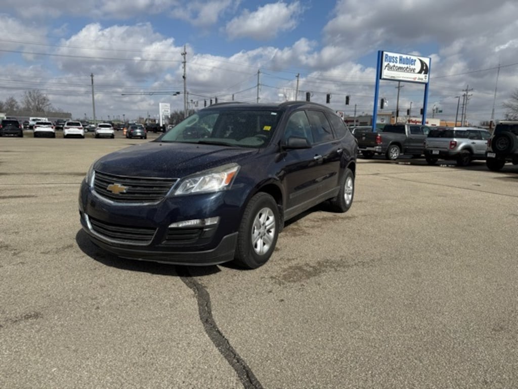 Used 2016 Chevrolet Traverse LS SUV