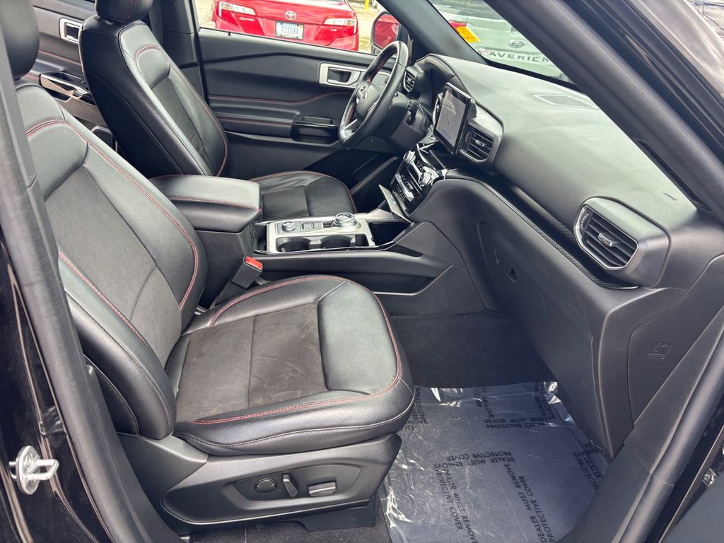 2023 Ford Explorer ST-LINE - Photo 32