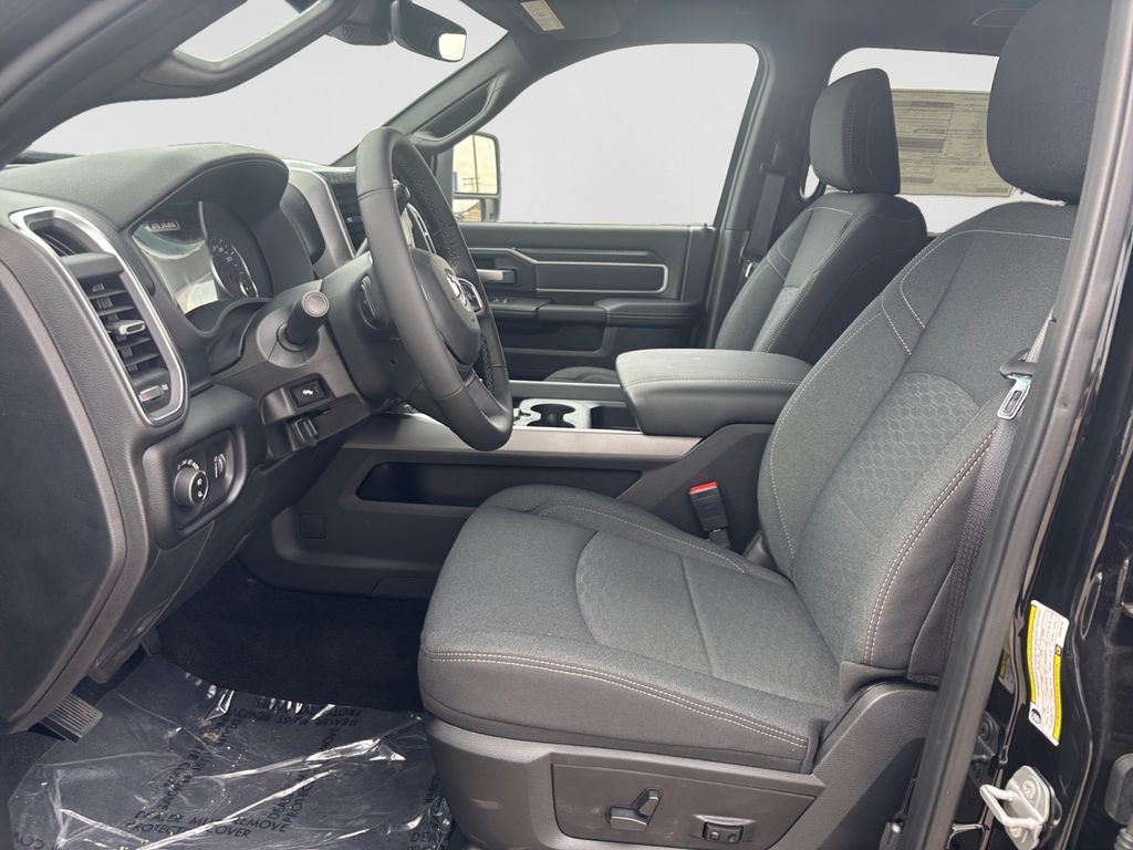 2025 RAM 2500 Big Horn - Photo 13