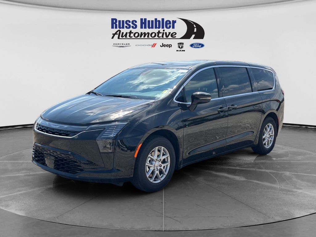 2027 Chrysler Pacifica Select's photo