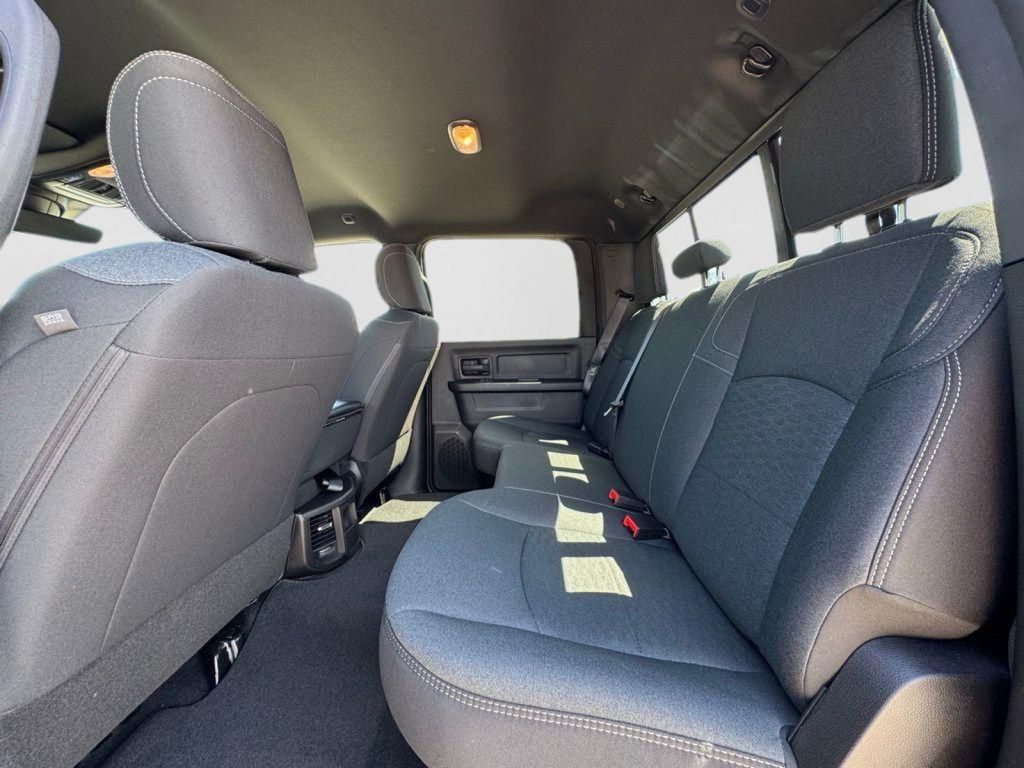 2025 RAM 2500 Tradesman - Photo 10