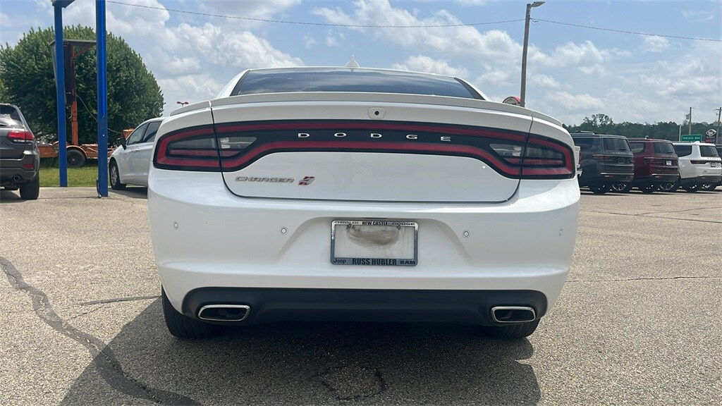 2018 Dodge Charger GT photo 4