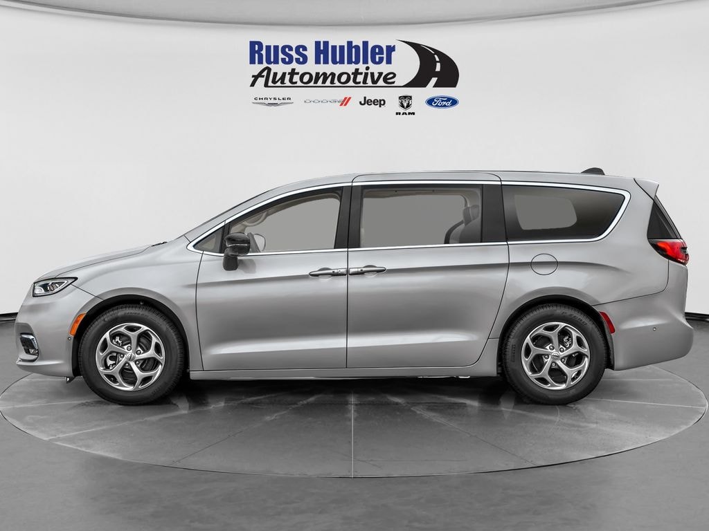 Used 2026 Chrysler Pacifica Pinnacle Van Passenger Van
