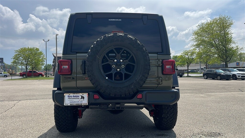 2025 Jeep Wrangler Sport photo 4