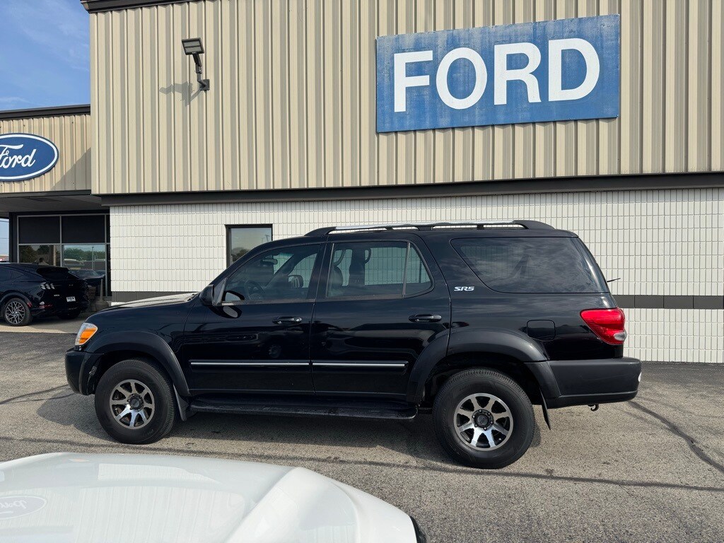 2007 Toyota Sequoia SR5 photo 2