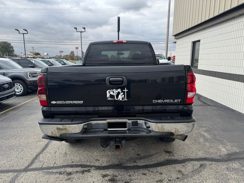 Used 2004 Chevrolet Silverado 2500HD LS Truck