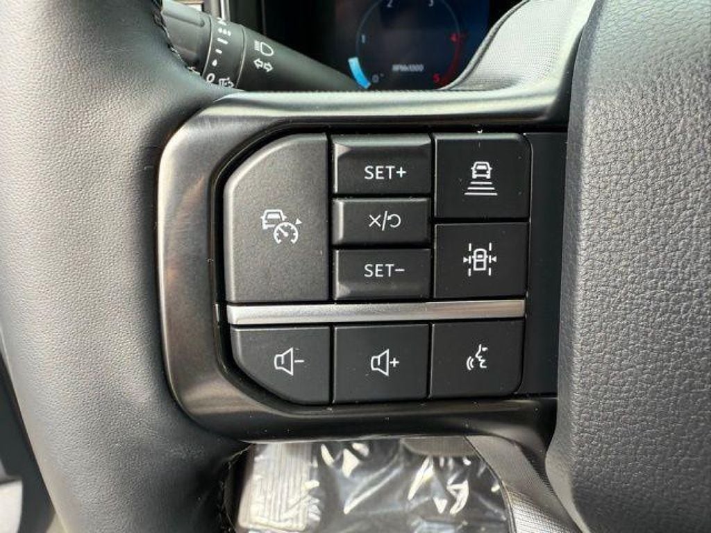 2026 Ford F-350 Super Duty Platinum - Photo 19