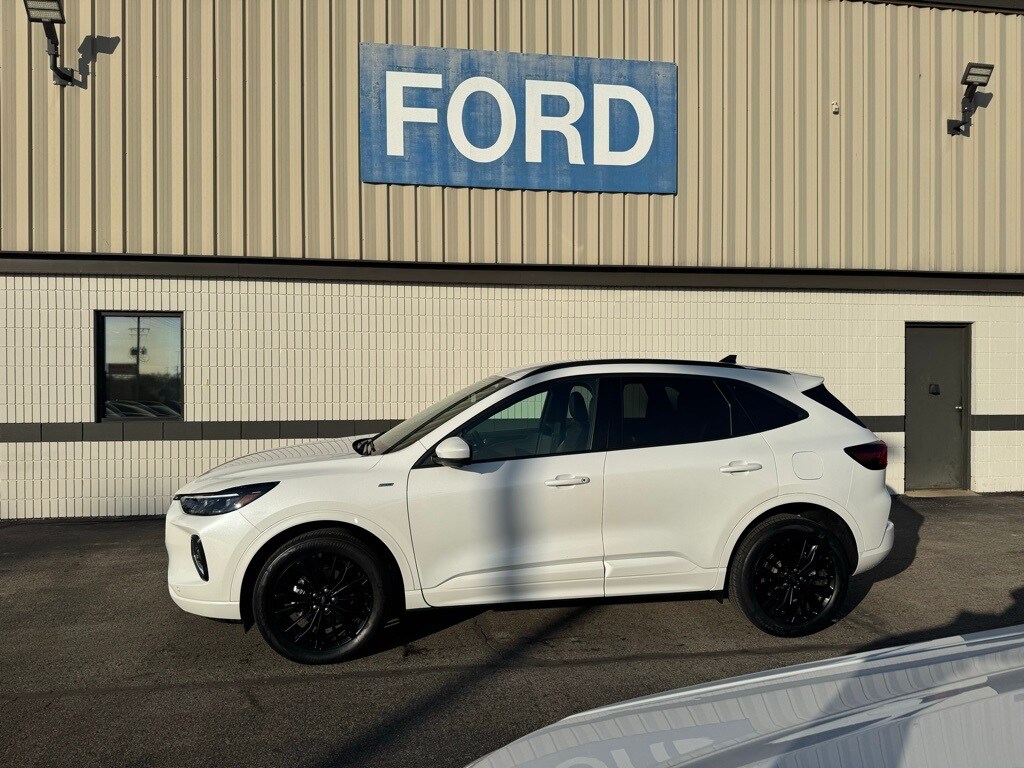 Used 2023 Ford Escape ST-Line Elite SUV