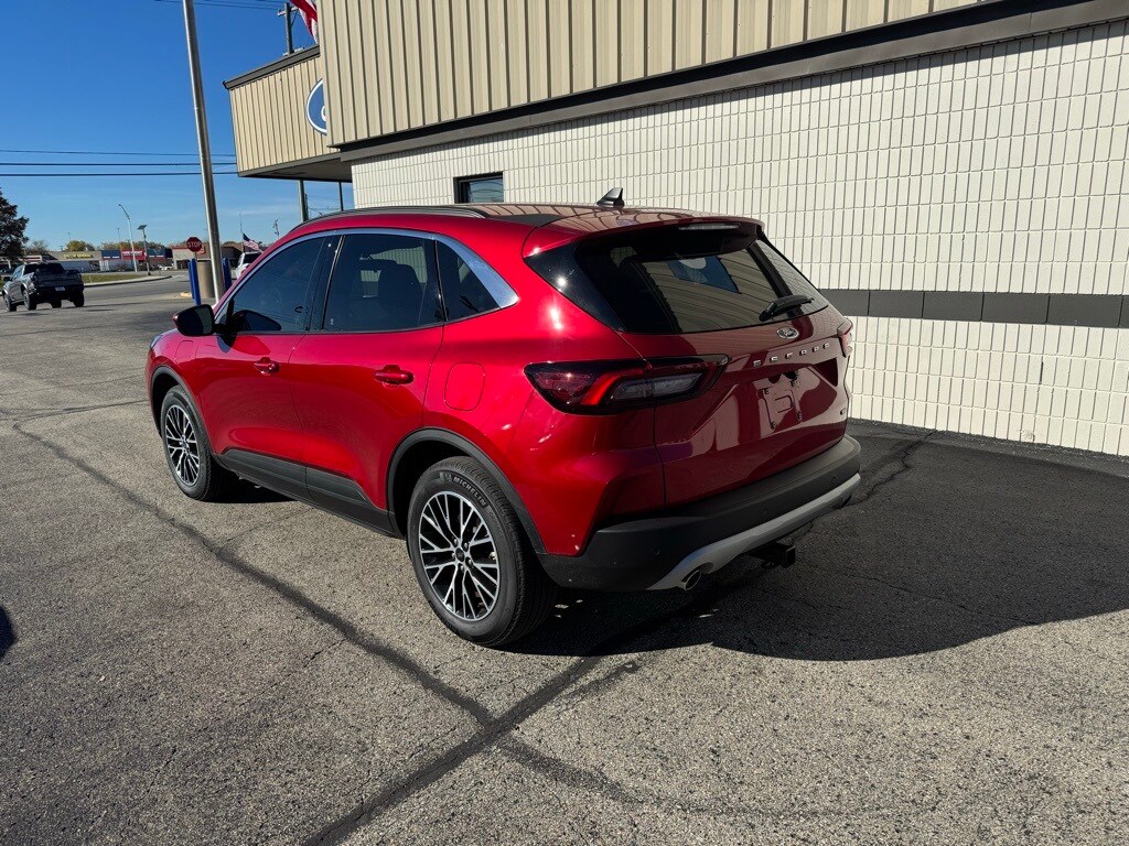 2023 Ford Escape Base Hybrid photo 3