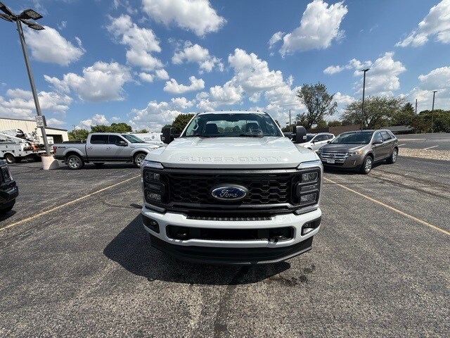 2026 Ford F-350 XL photo 2